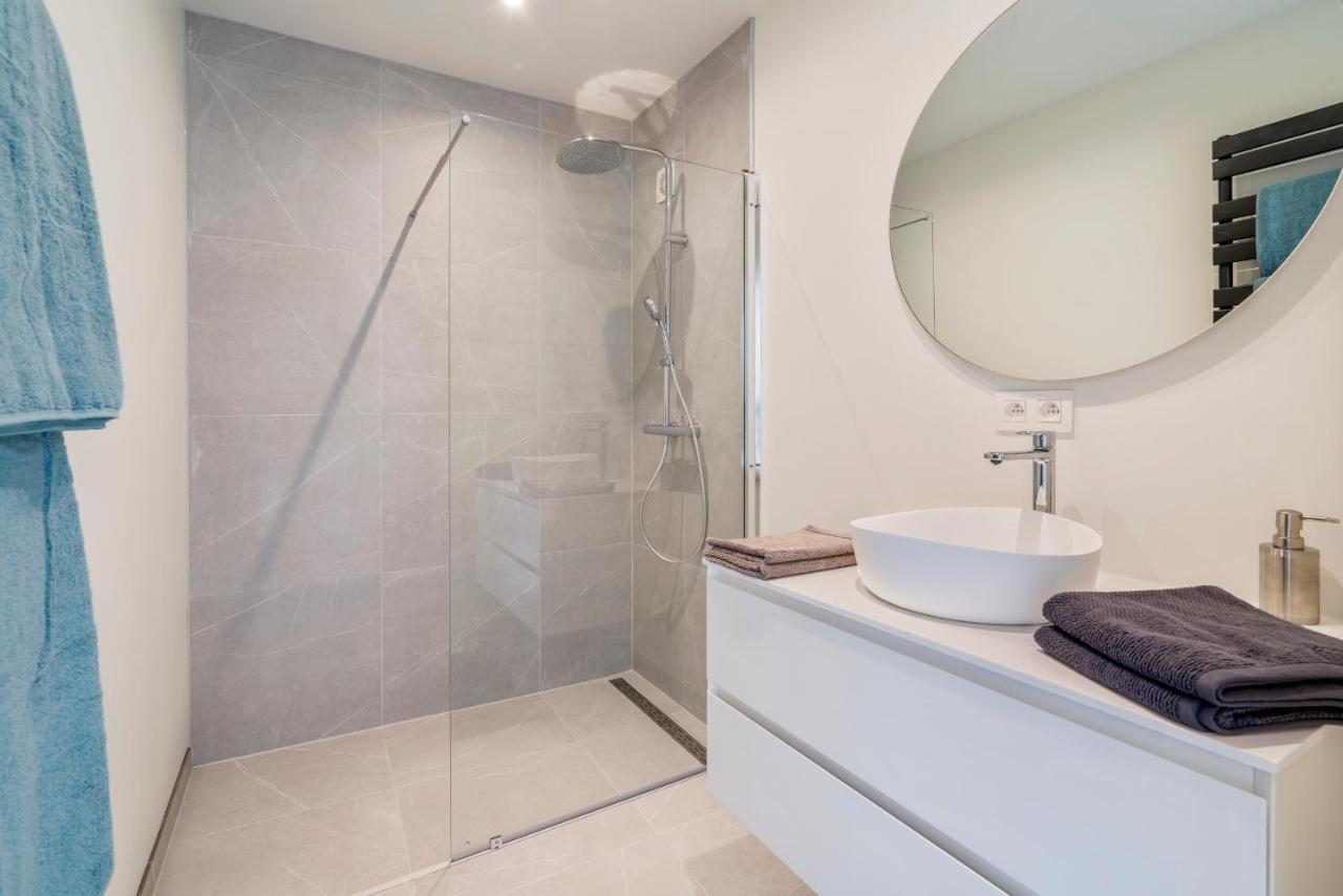 Fantastically Located Modern Apartment With Garage Available Ostend Exterior photo